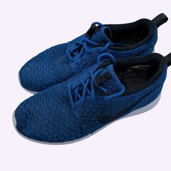 L@@k 🔥 Nike Roshe Run FlyKnit Navy Blue (704927-400) - Size 8 Women - Picture 3 of 11